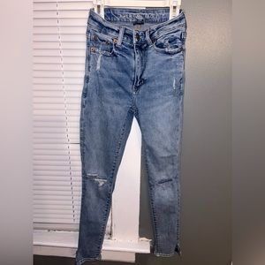 American Eagle skinny jeans